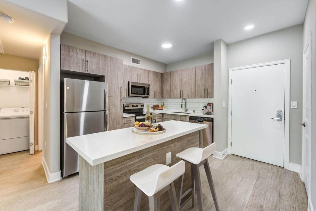 Woodland Hills Luxury Apt 2 Bed Ca Лос Анджелис Екстериор снимка