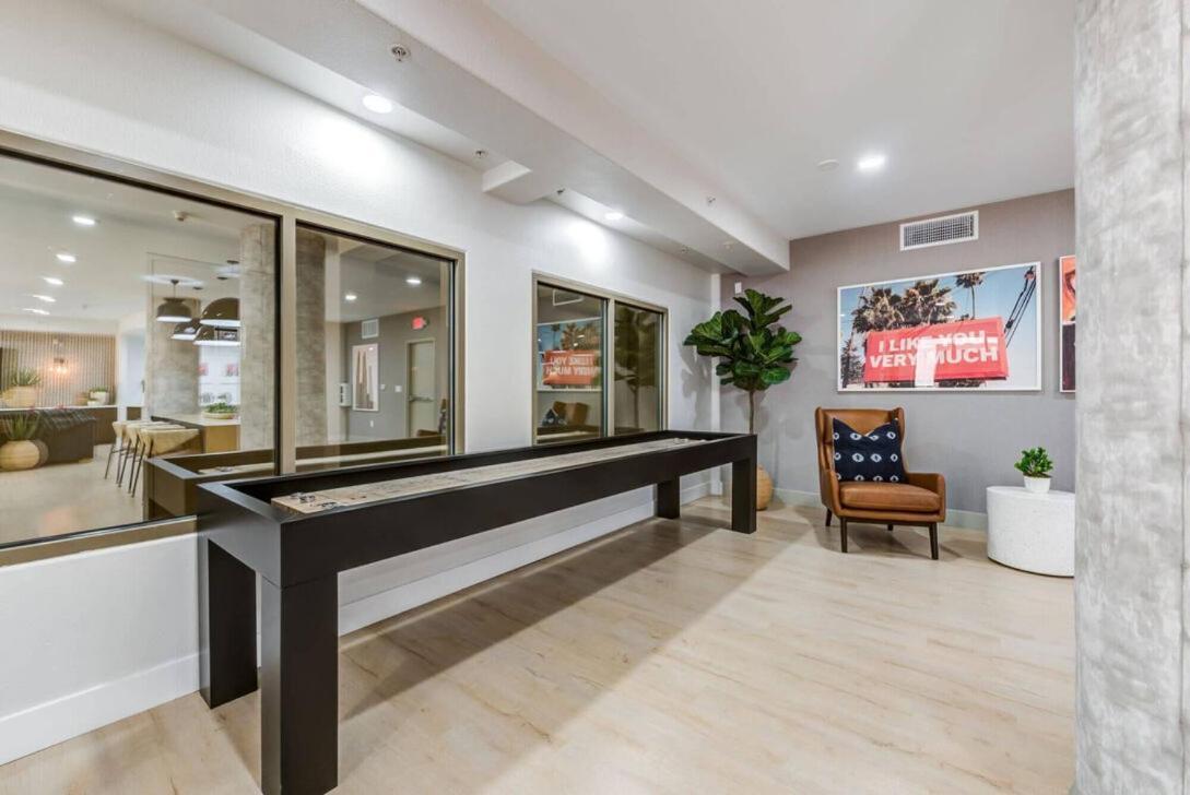 Woodland Hills Luxury Apt 2 Bed Ca Лос Анджелис Екстериор снимка
