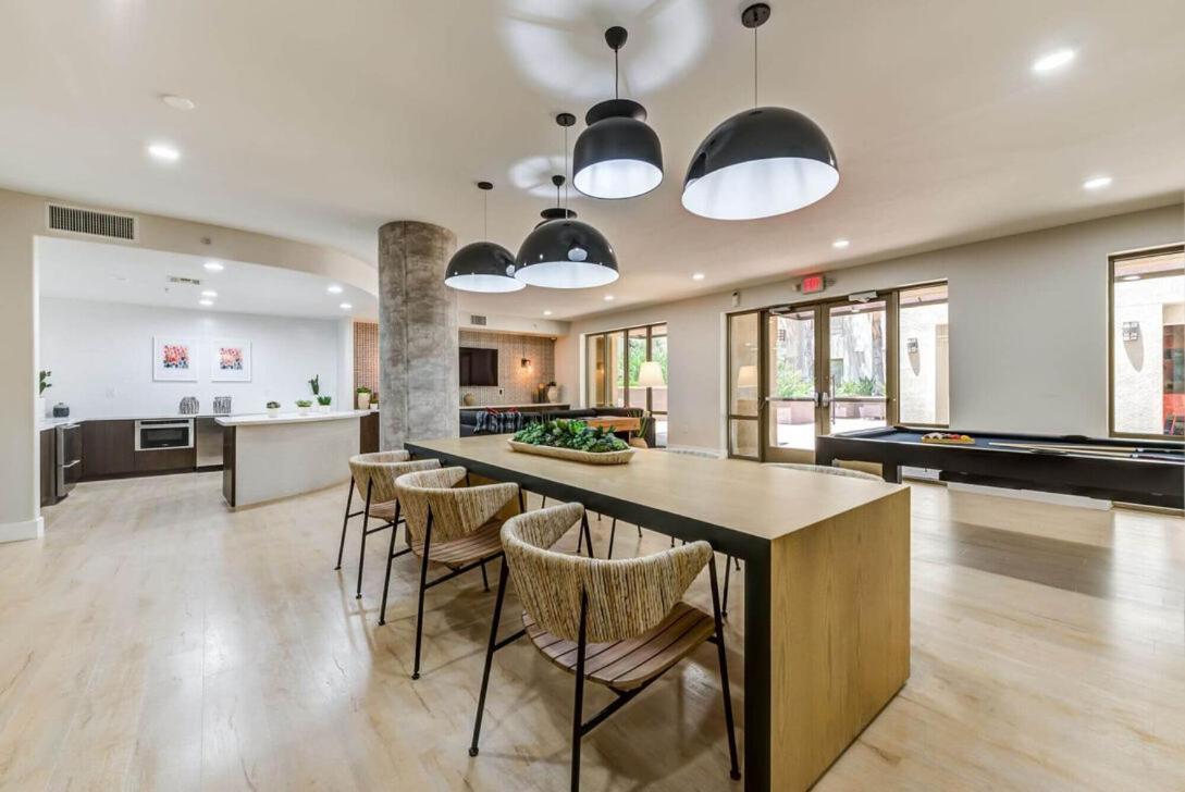 Woodland Hills Luxury Apt 2 Bed Ca Лос Анджелис Екстериор снимка