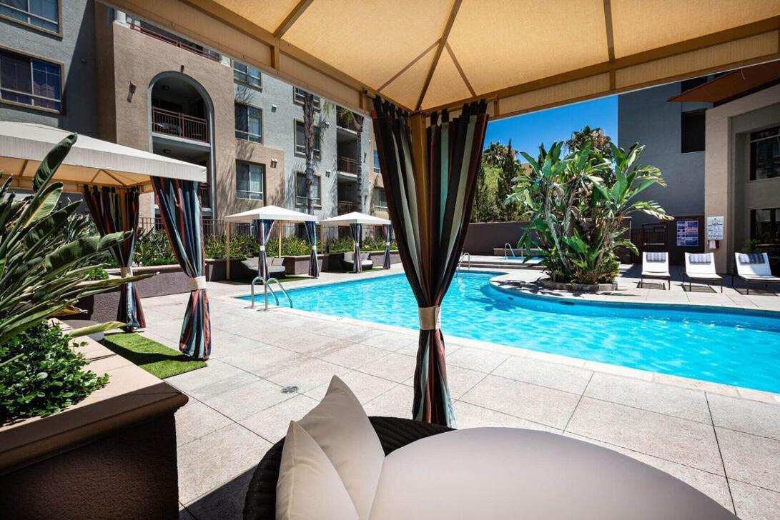 Woodland Hills Luxury Apt 2 Bed Ca Лос Анджелис Екстериор снимка