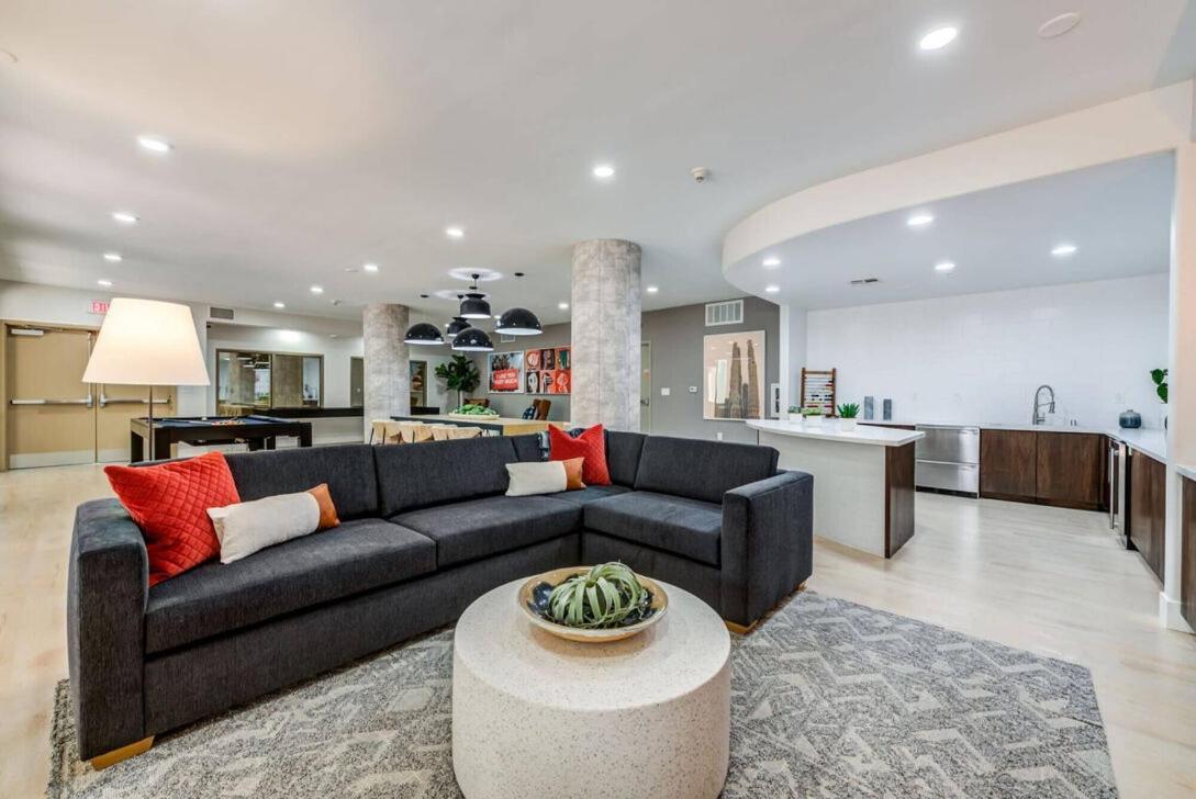 Woodland Hills Luxury Apt 2 Bed Ca Лос Анджелис Екстериор снимка